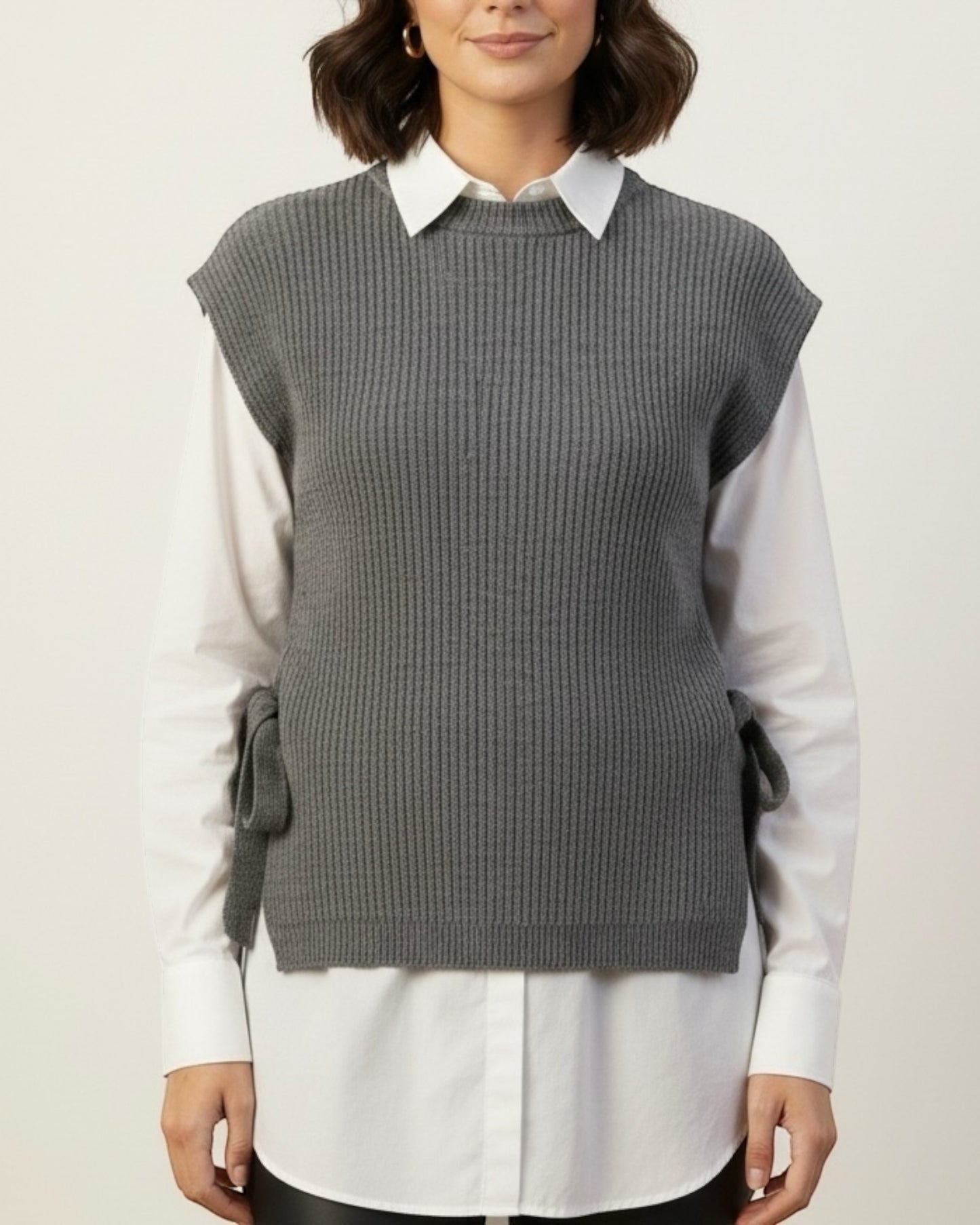 Gilet aperto con lacci art. W5HMT18A400 TENSIONE IN