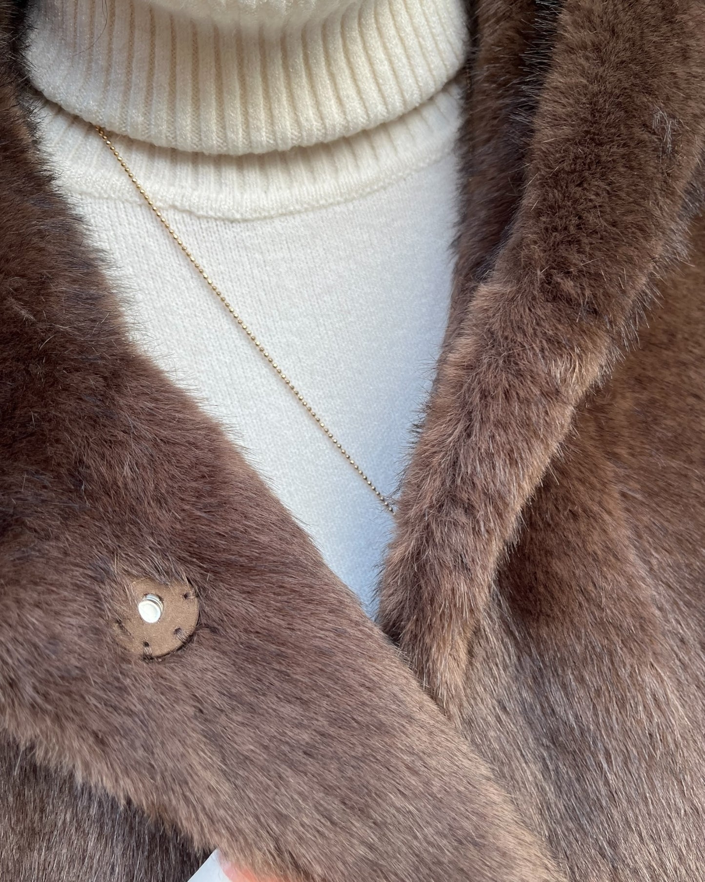 Ecopelliccia over con cappuccio Art. 25W.NL.059.01 SATINETTE