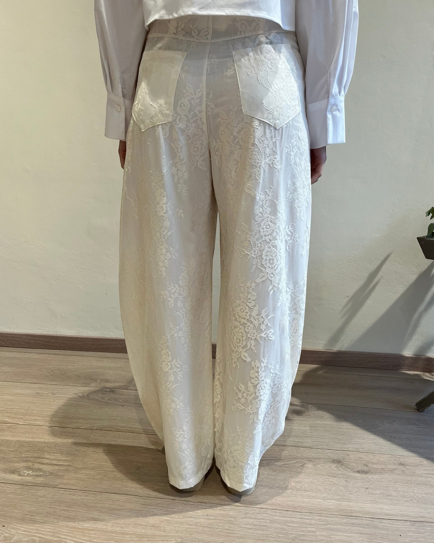 Pantaloni modello barrel pizzo art. TAB0597 VICOLO