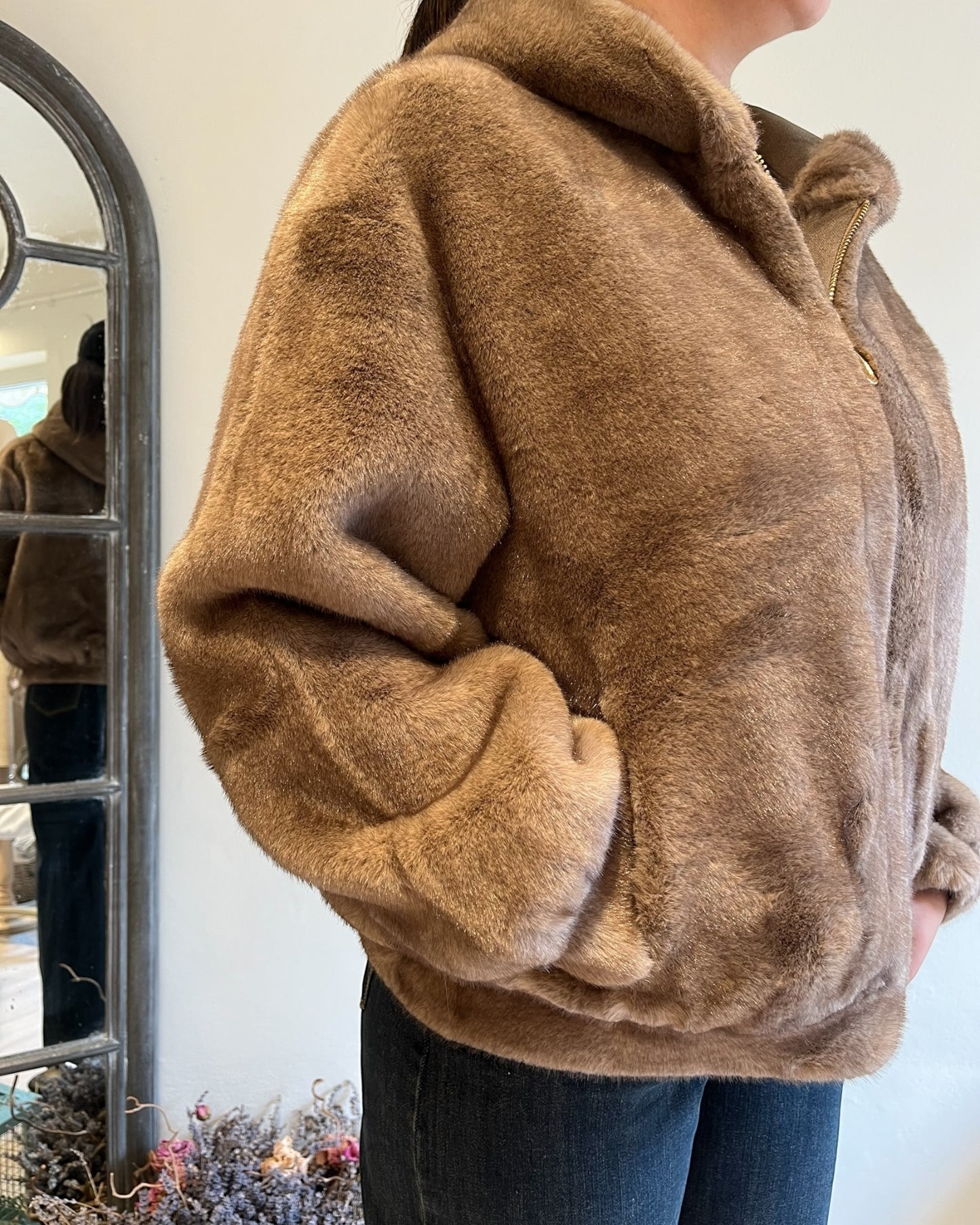 Ecopelliccia bomber con cappuccio art. 0497 CHEAP&CHIC