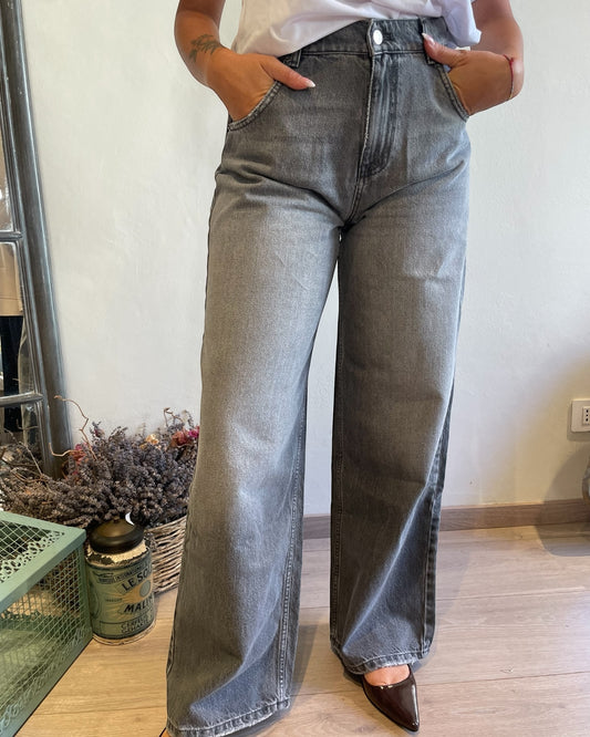 Jeans baggy art. MIA VICOLO