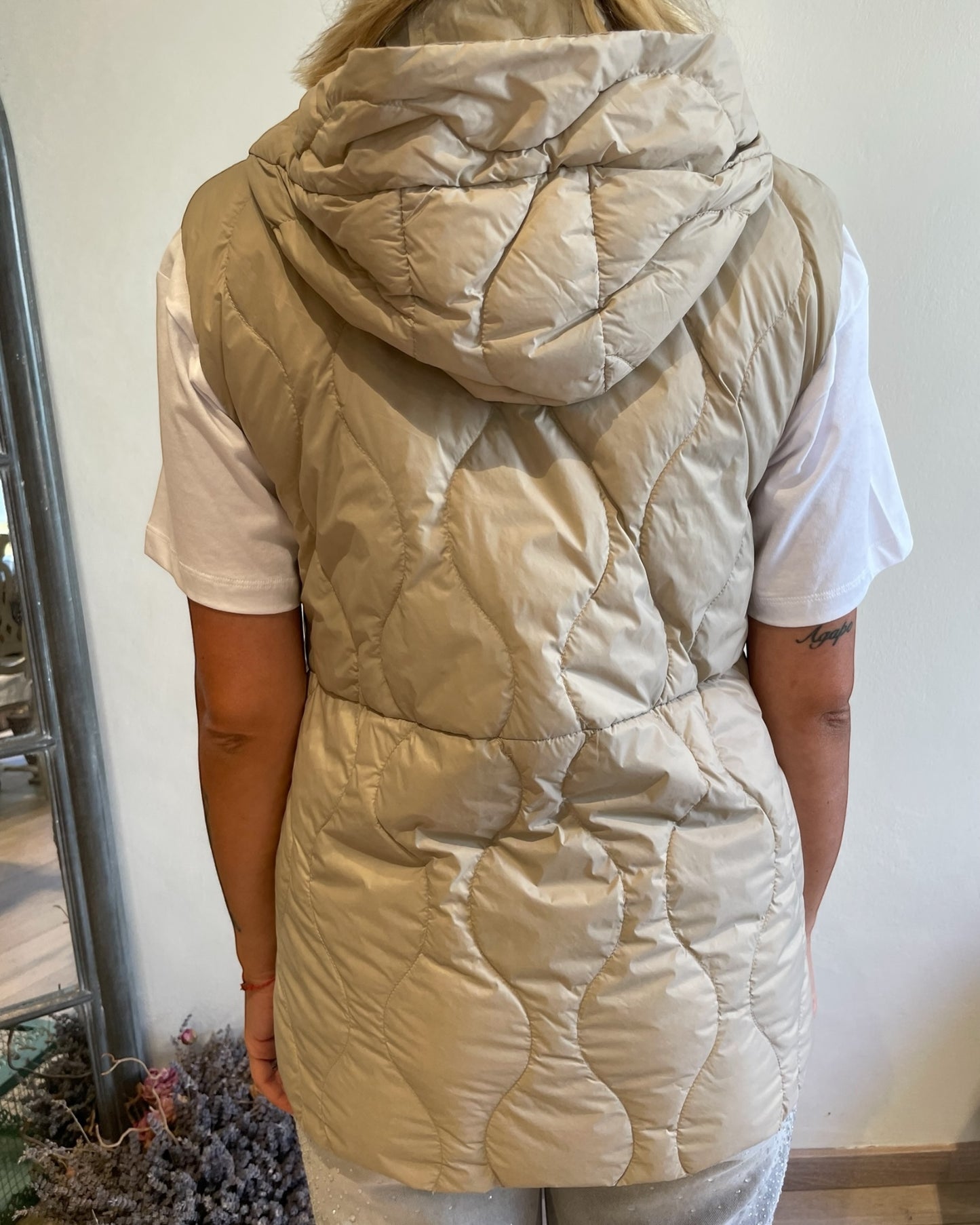 Gilet trapuntato con cappuccio art. TF0043 VICOLO