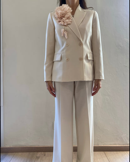 Tailleur con giacca doppiopetto e pantalone ampio art. N493UNOCCI PLEASE