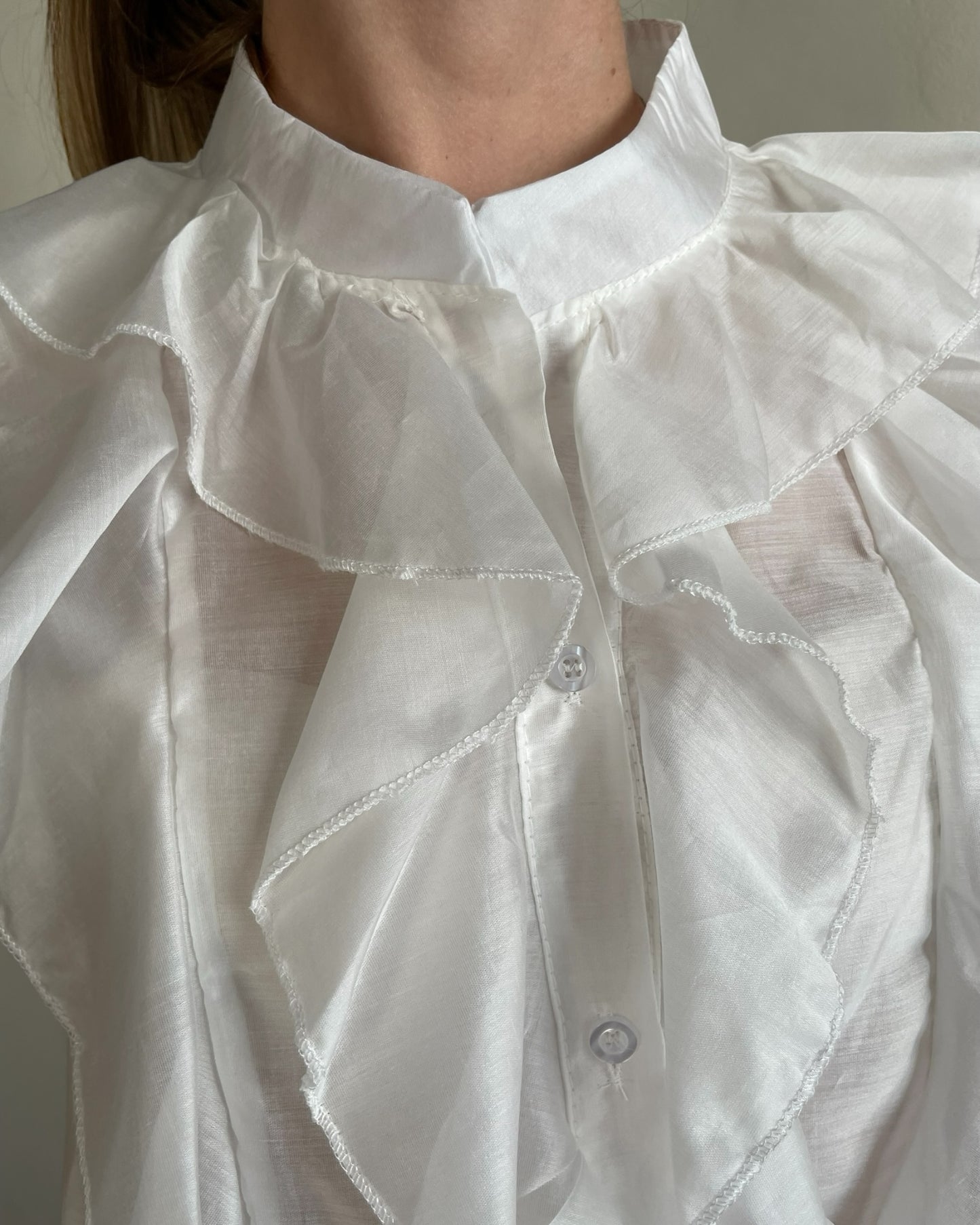 Camicia coreana con volant CHEAP&CHIP