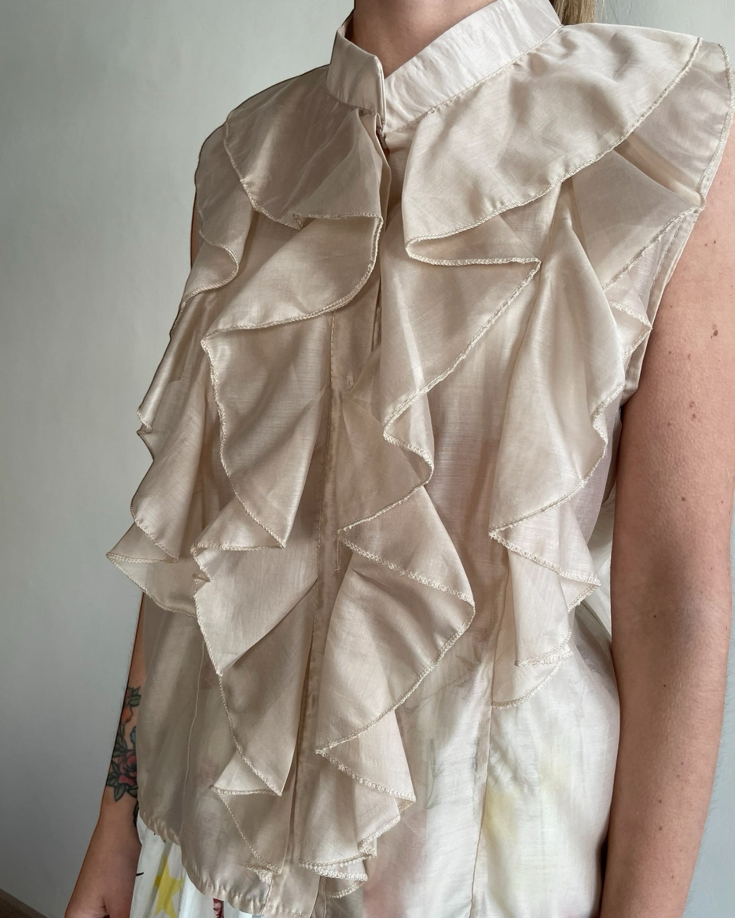 Camicia coreana con volant CHEAP&CHIP