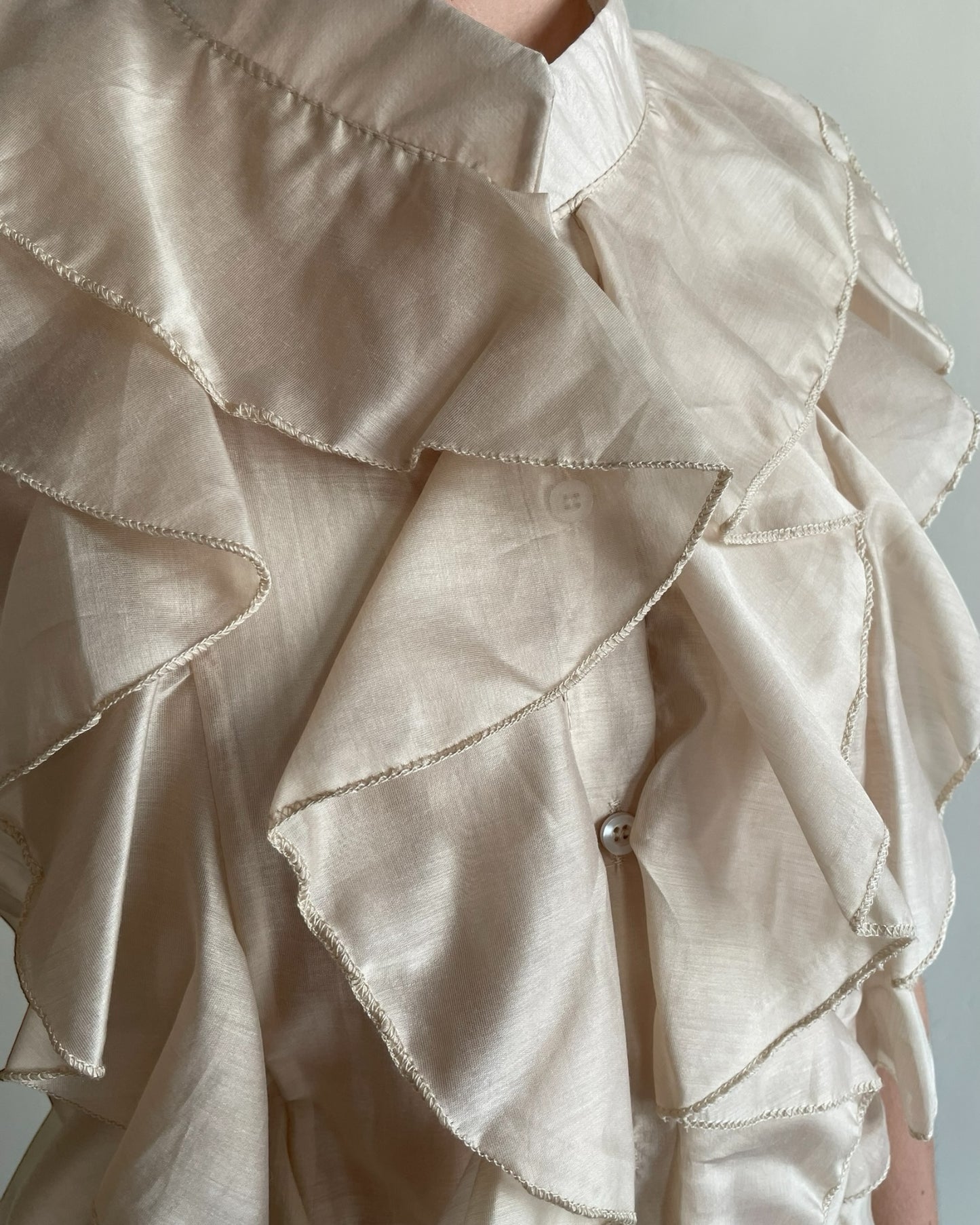 Camicia coreana con volant CHEAP&CHIP