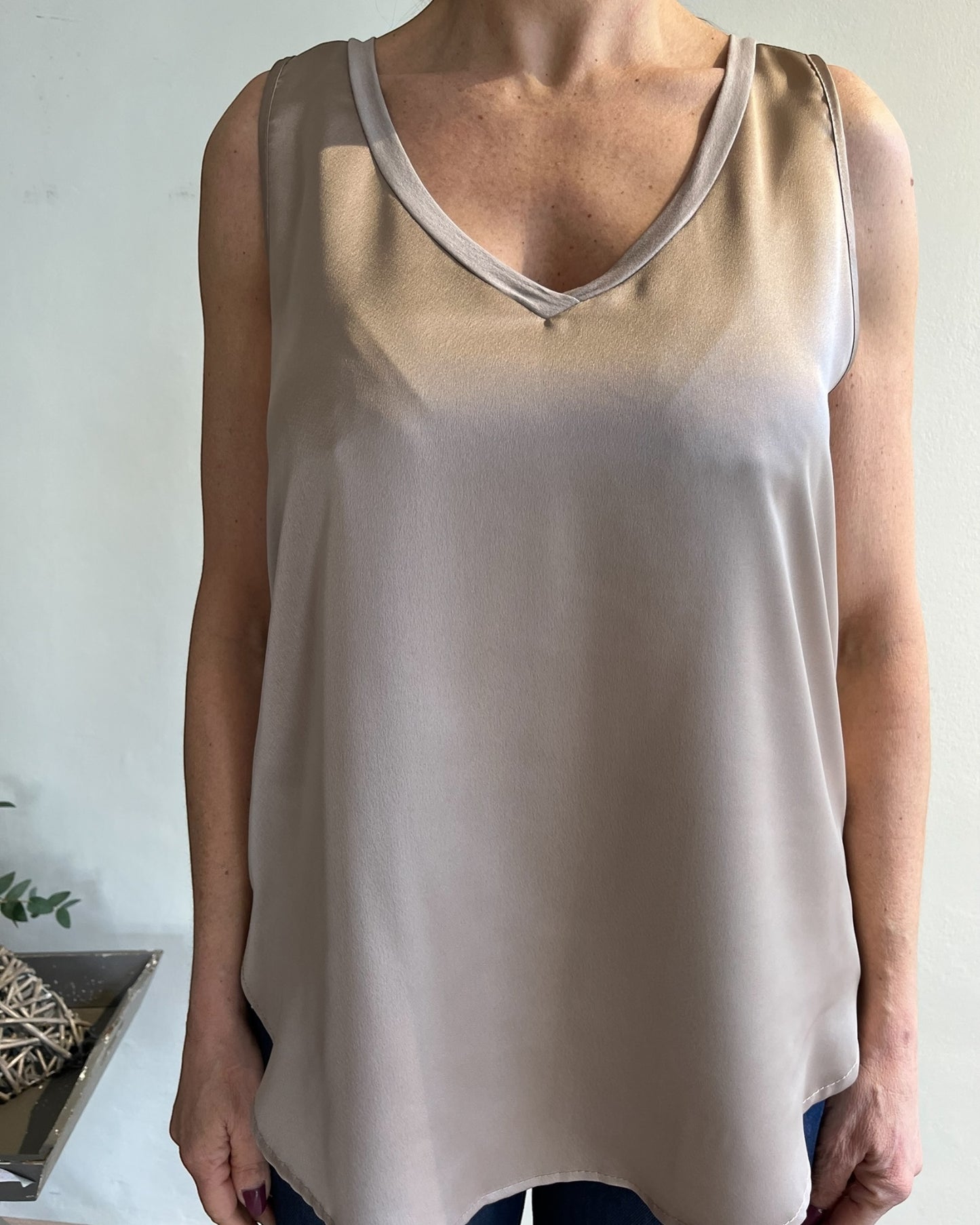 Top in doppio tessuto con scollo a V art. L7XBF MATITA Lola by Sandro FERRONE