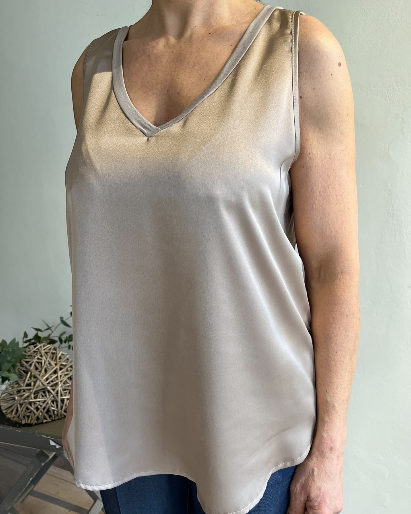 Top in doppio tessuto con scollo a V art. L7XBF MATITA Lola by Sandro FERRONE