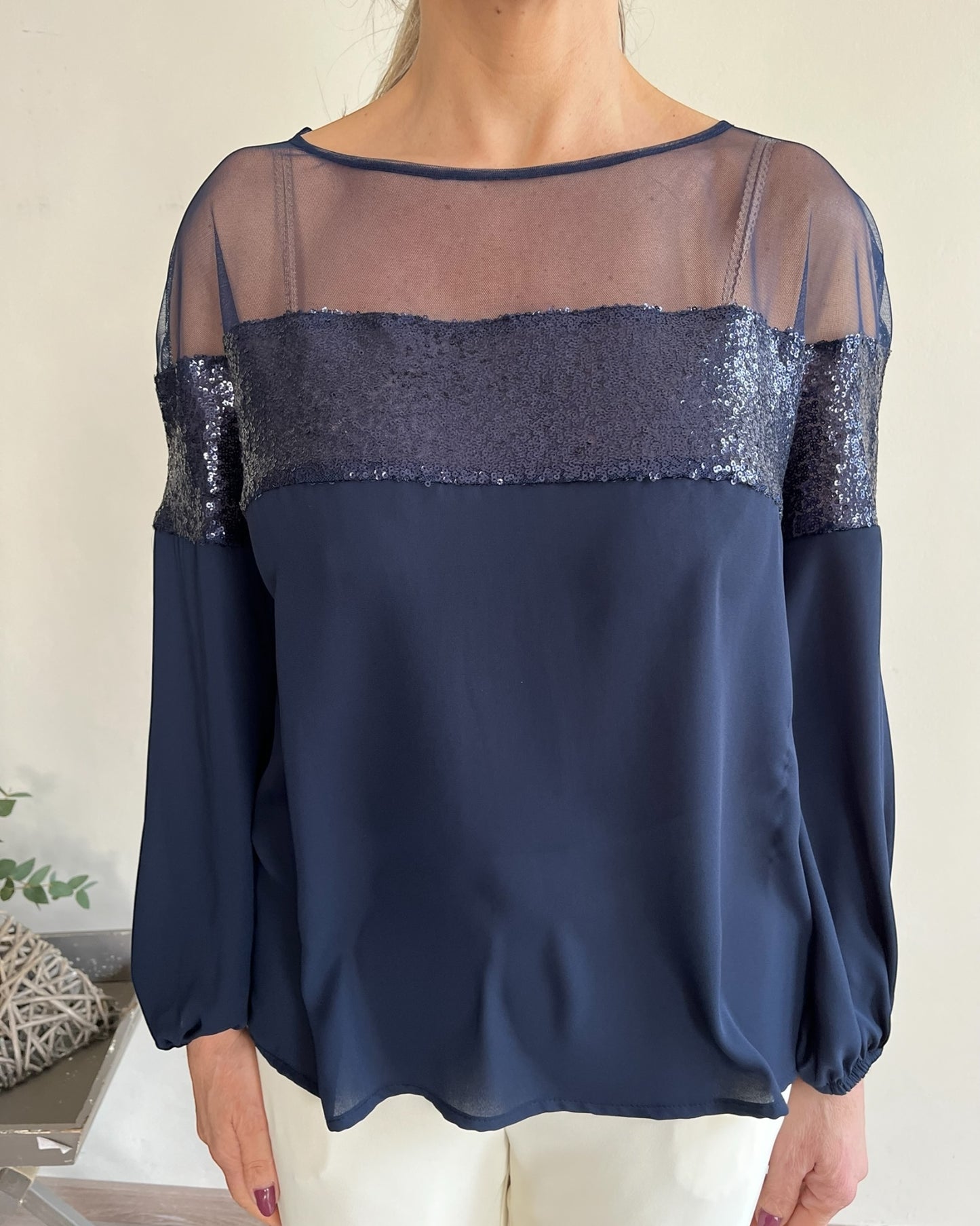 Blusa scollo barca con tulle e paillettes art. L23XBF BAGOLO Lola by Sandro FERRONE