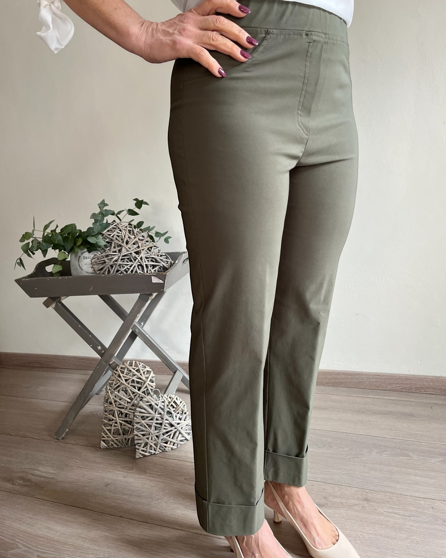 Pantalone basic cropped con risvolto art. L12XBF LOGICA Lola by Sandro FERRONE