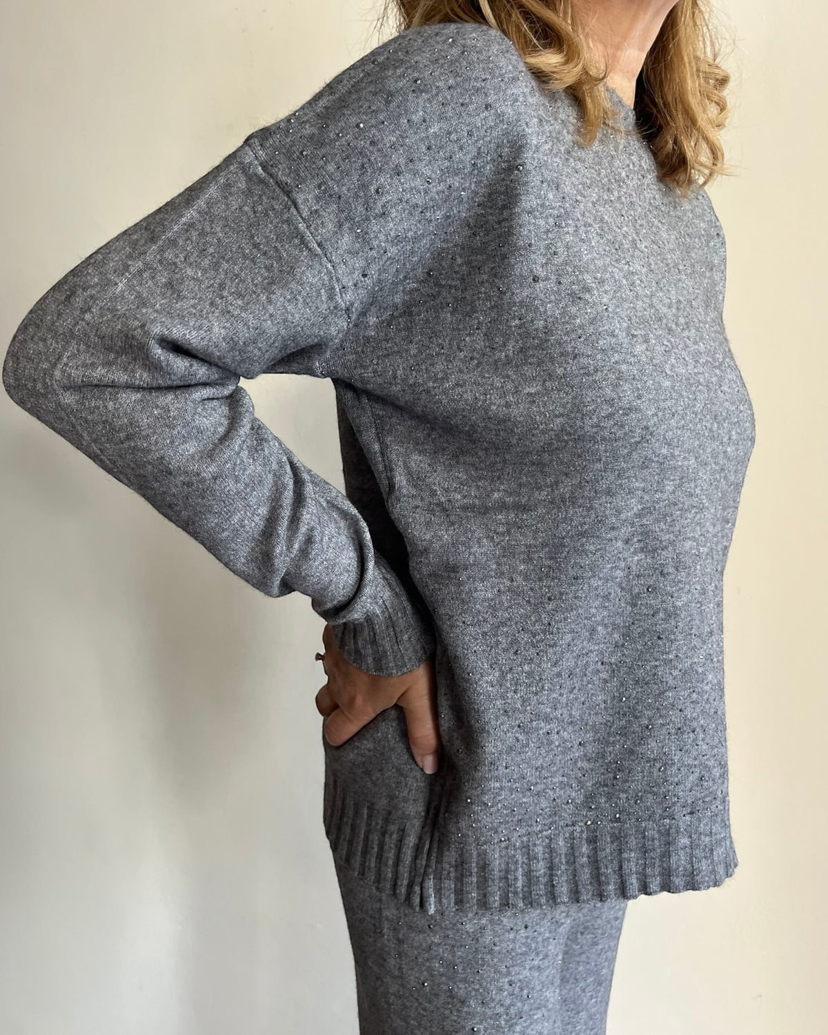 Completo in maglia con strass art L130YBG ROXY