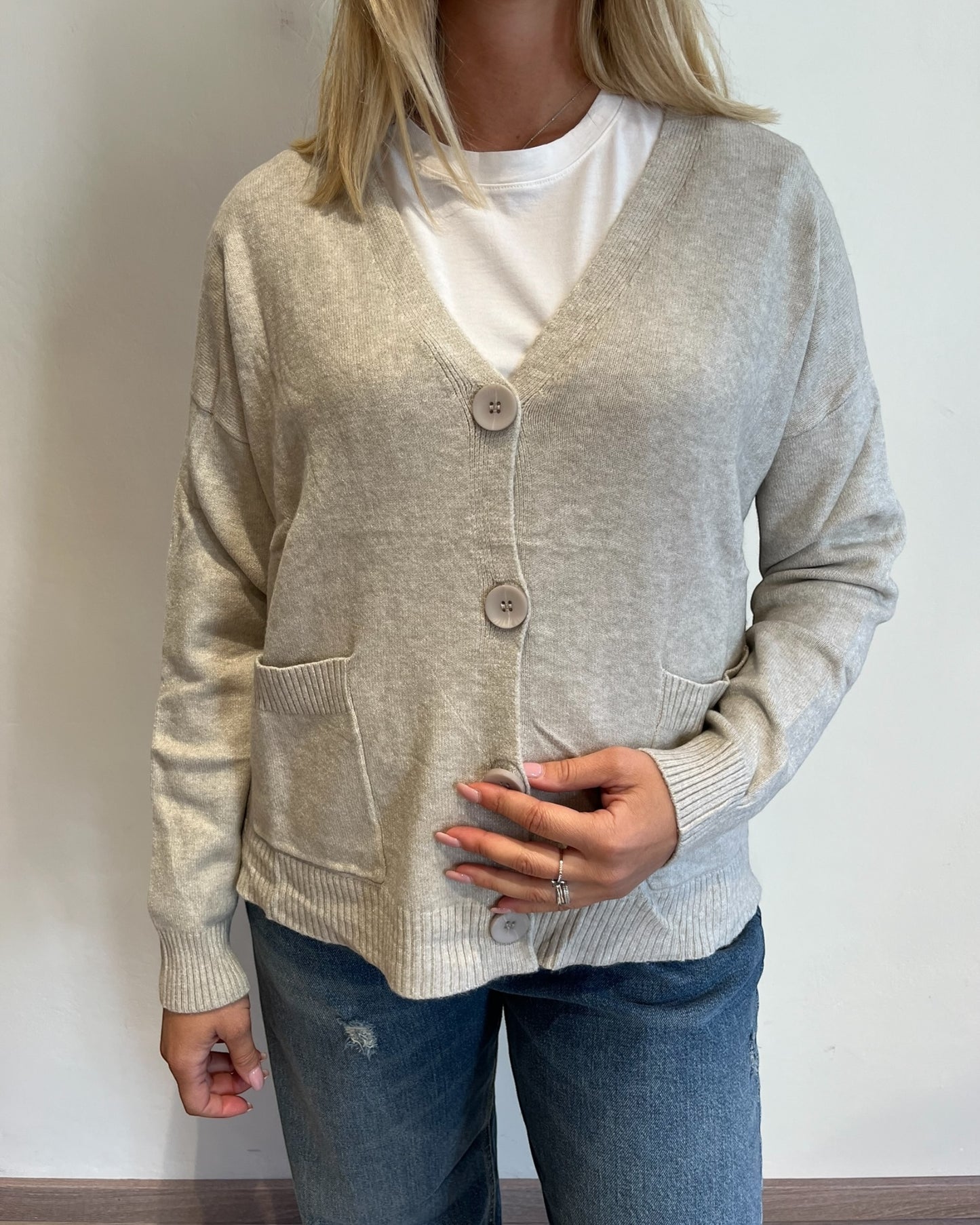 Cardigan bottoni e tasche art. AL0568 CHEAP&CHIC