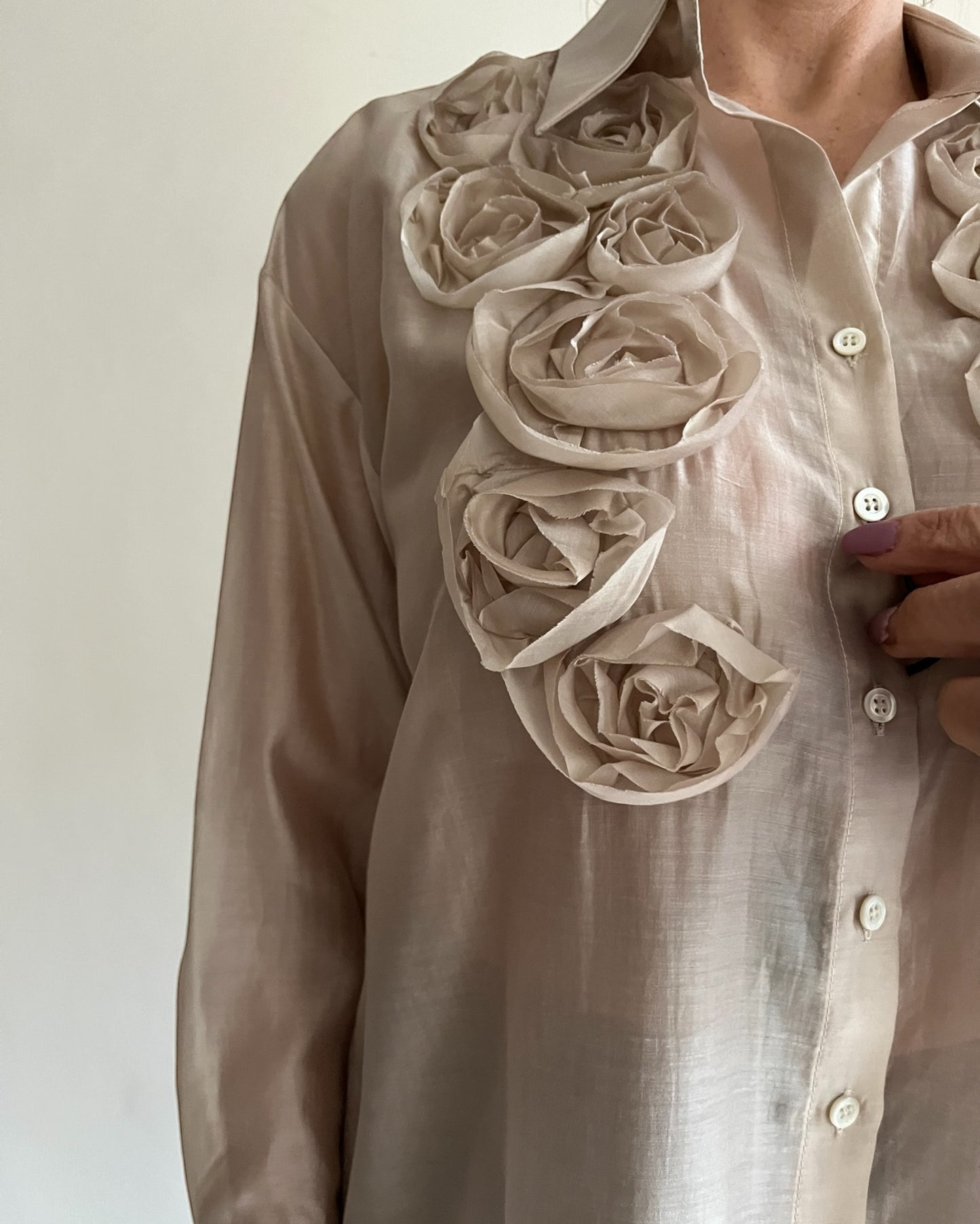 Camicia con roselline art. 26-65 VLT’s