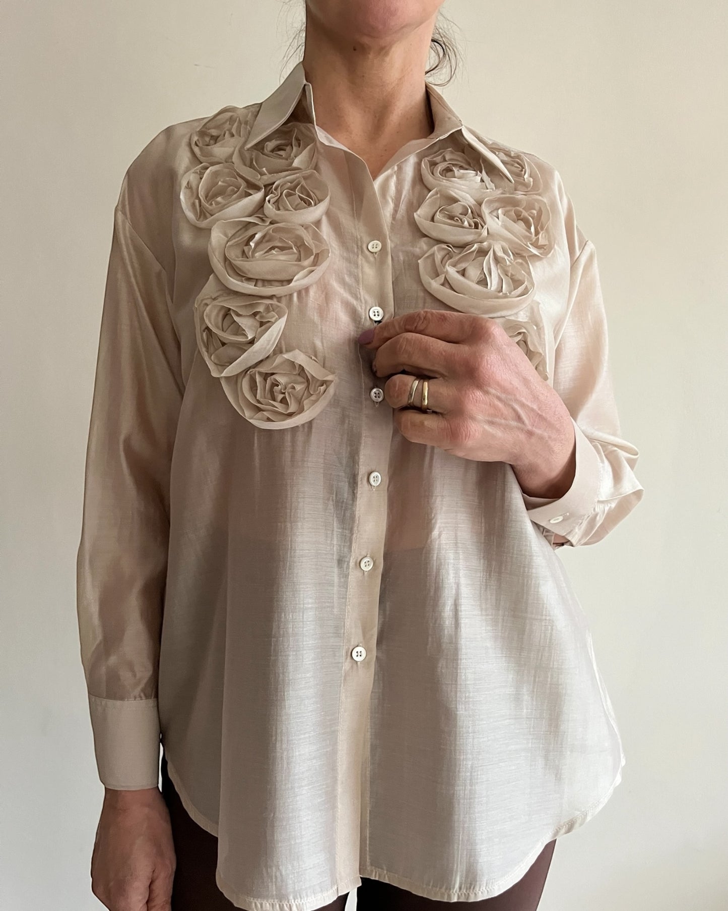 Camicia con roselline art. 26-65 VLT’s