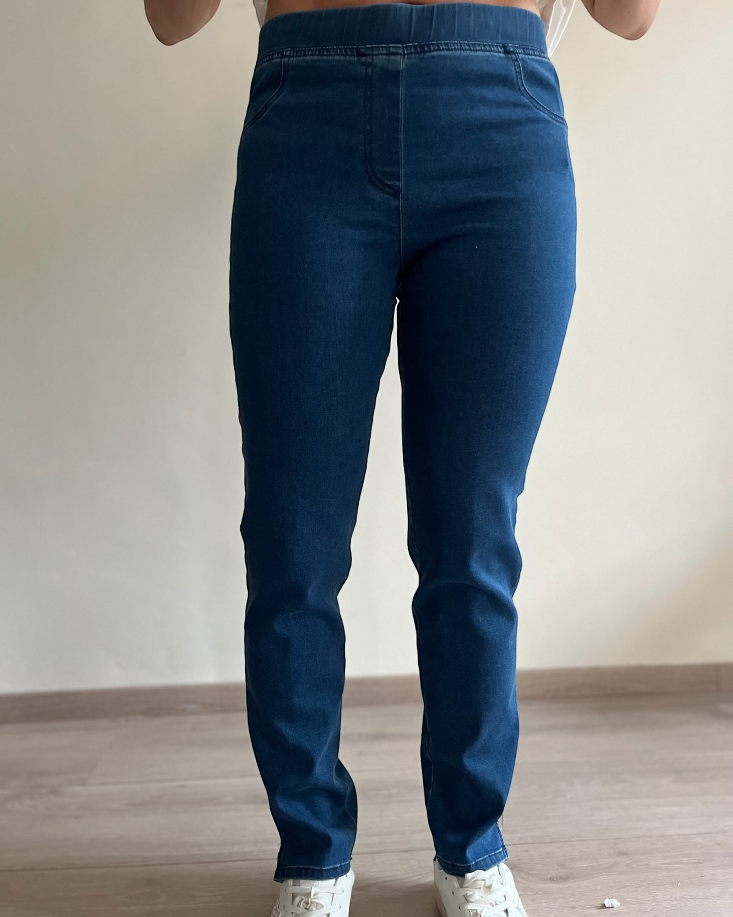Pantalone jeans art. 13806 CARLA FERRONI