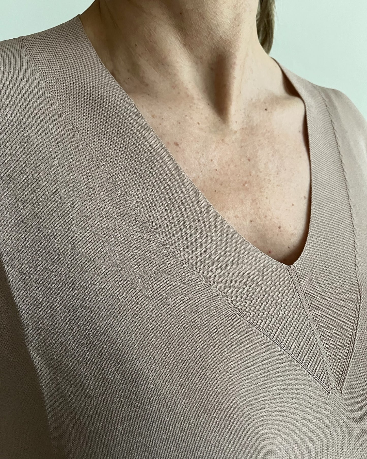 Maglia scatoletta scollo V art. 101508 CHEAP&CHIC