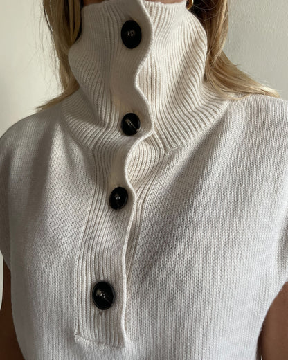 Gilet collo alto e bottoni art. D80966 TENSIONE IN