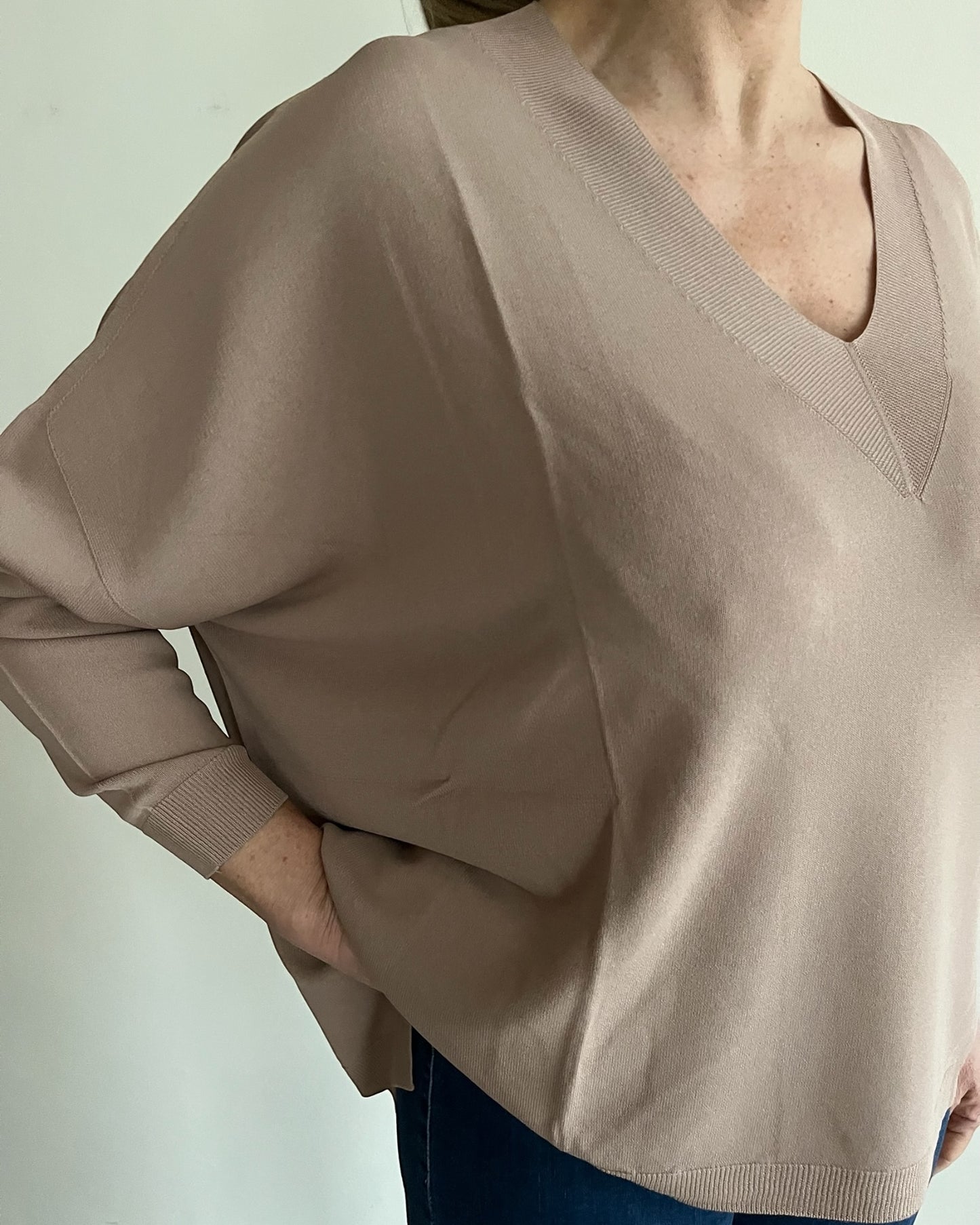 Maglia scatoletta scollo V art. 101508 CHEAP&CHIC