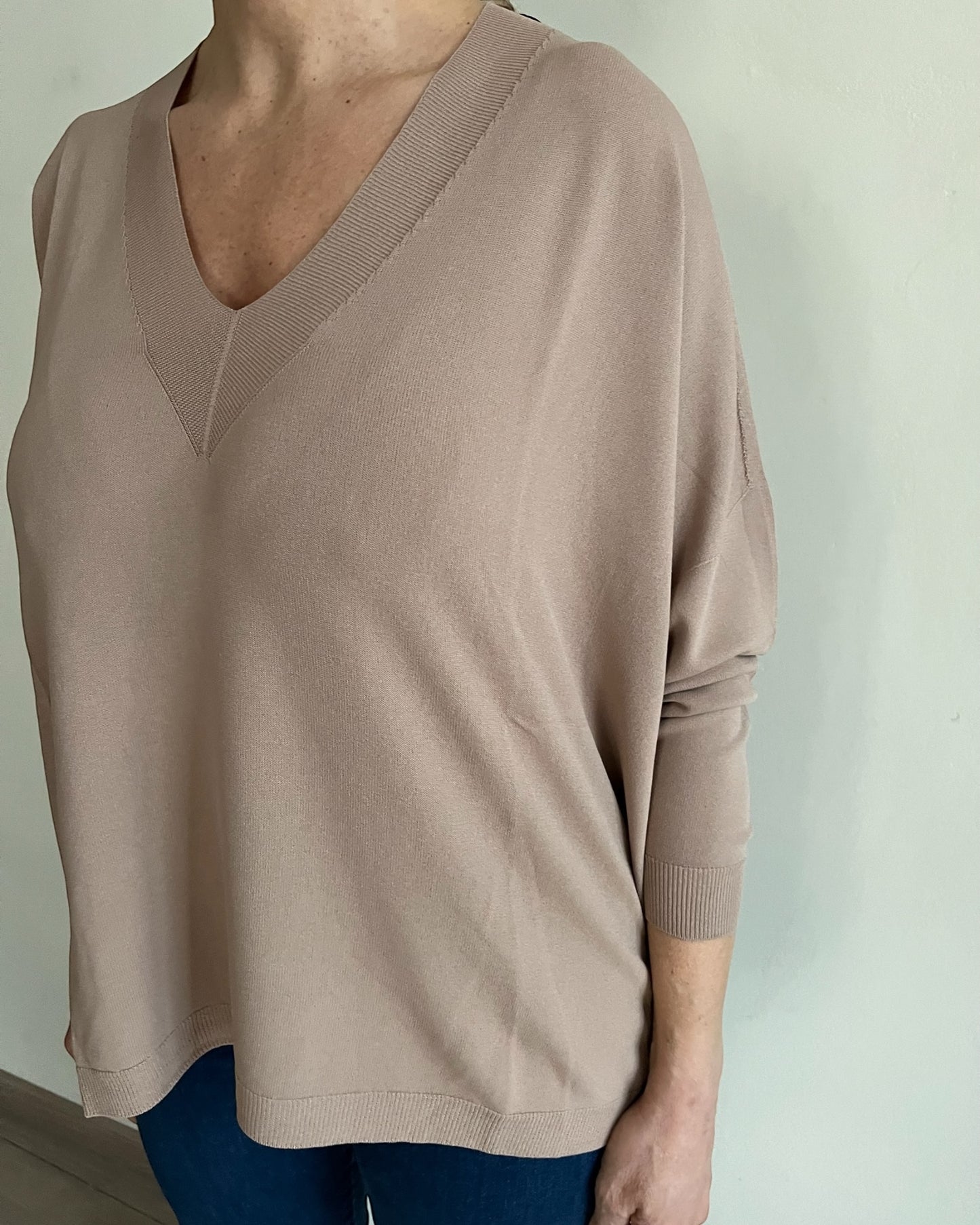 Maglia scatoletta scollo V art. 101508 CHEAP&CHIC