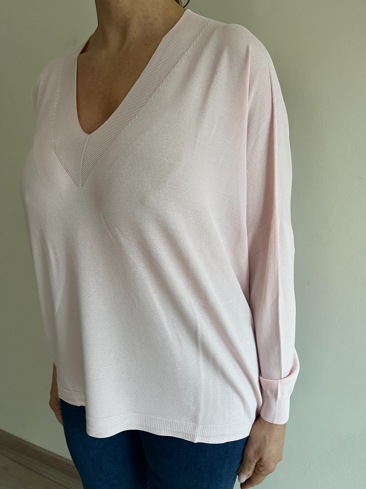 Maglia scatoletta scollo V art. 101508 CHEAP&CHIC