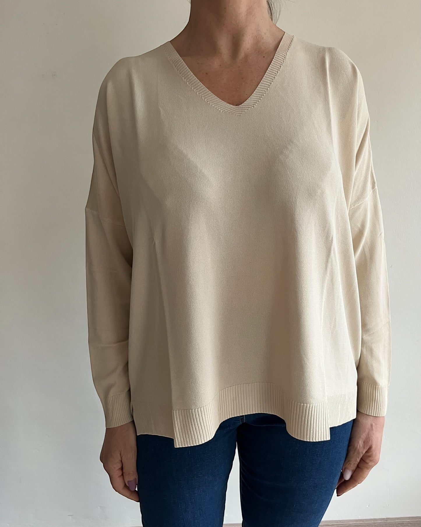 Maglia scollo a V art. P26IL401 DEJAVU