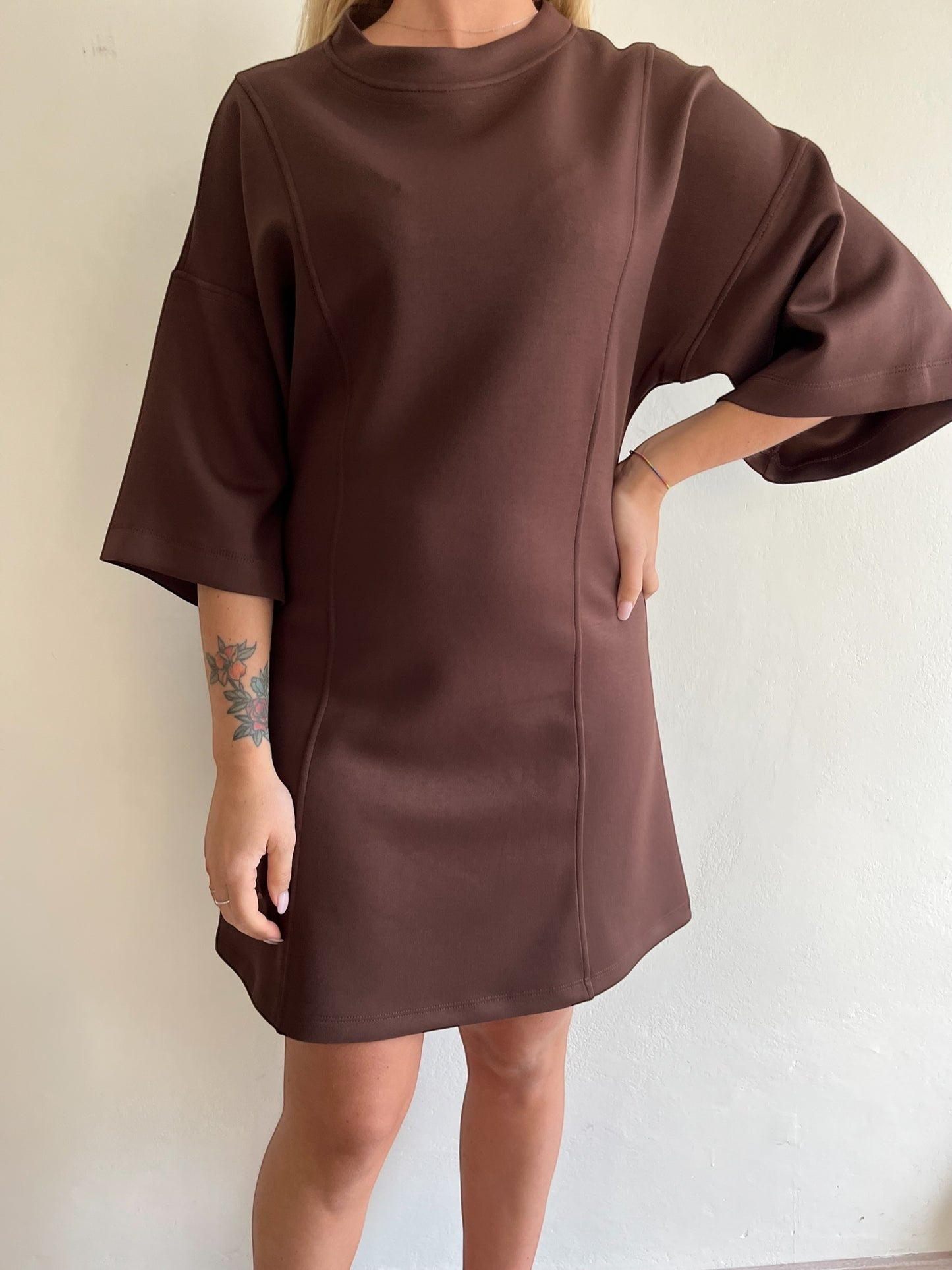 Abito clessidra art. FW250086 TENSIONE IN