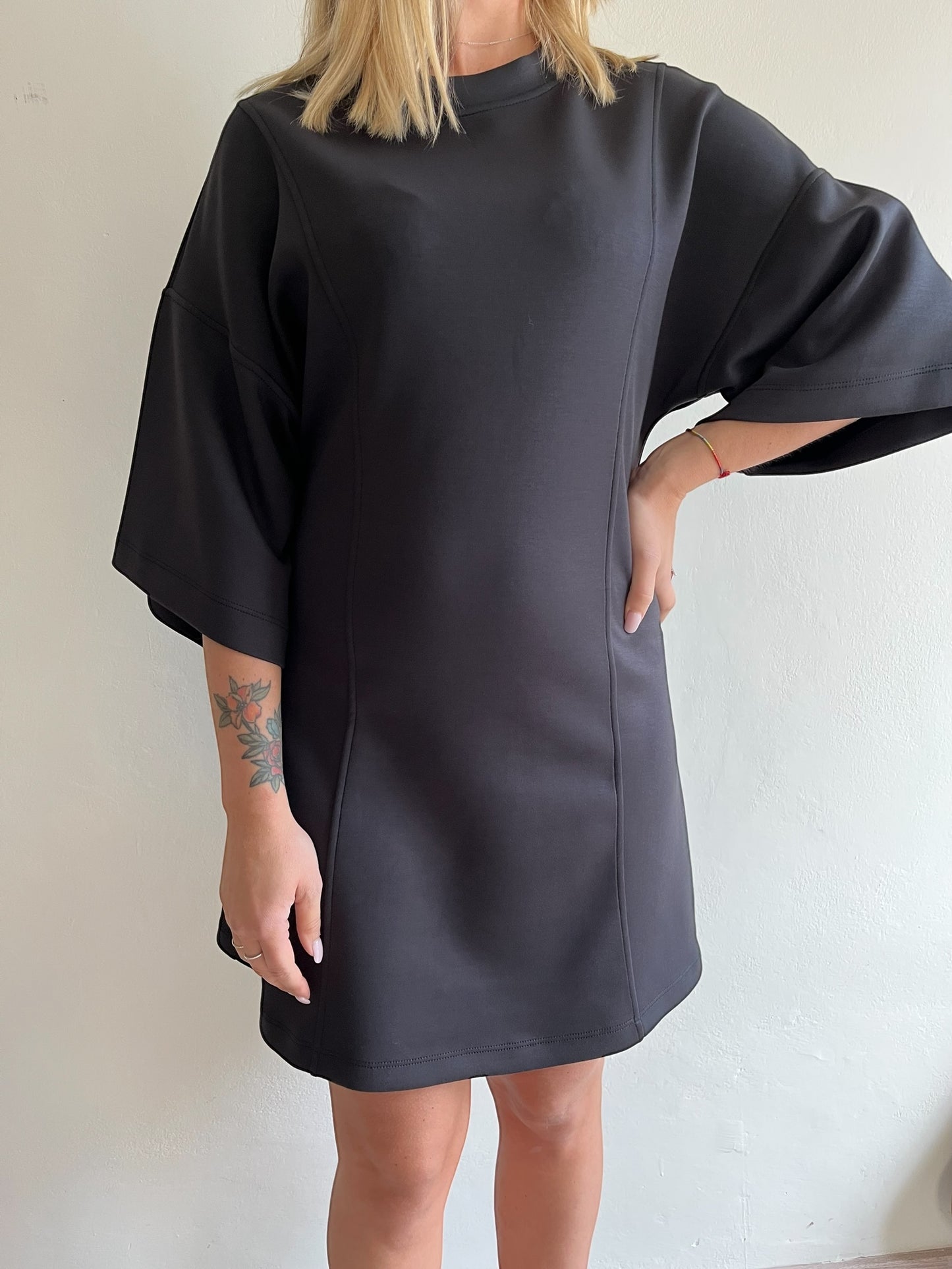 Abito clessidra art. FW250086 TENSIONE IN