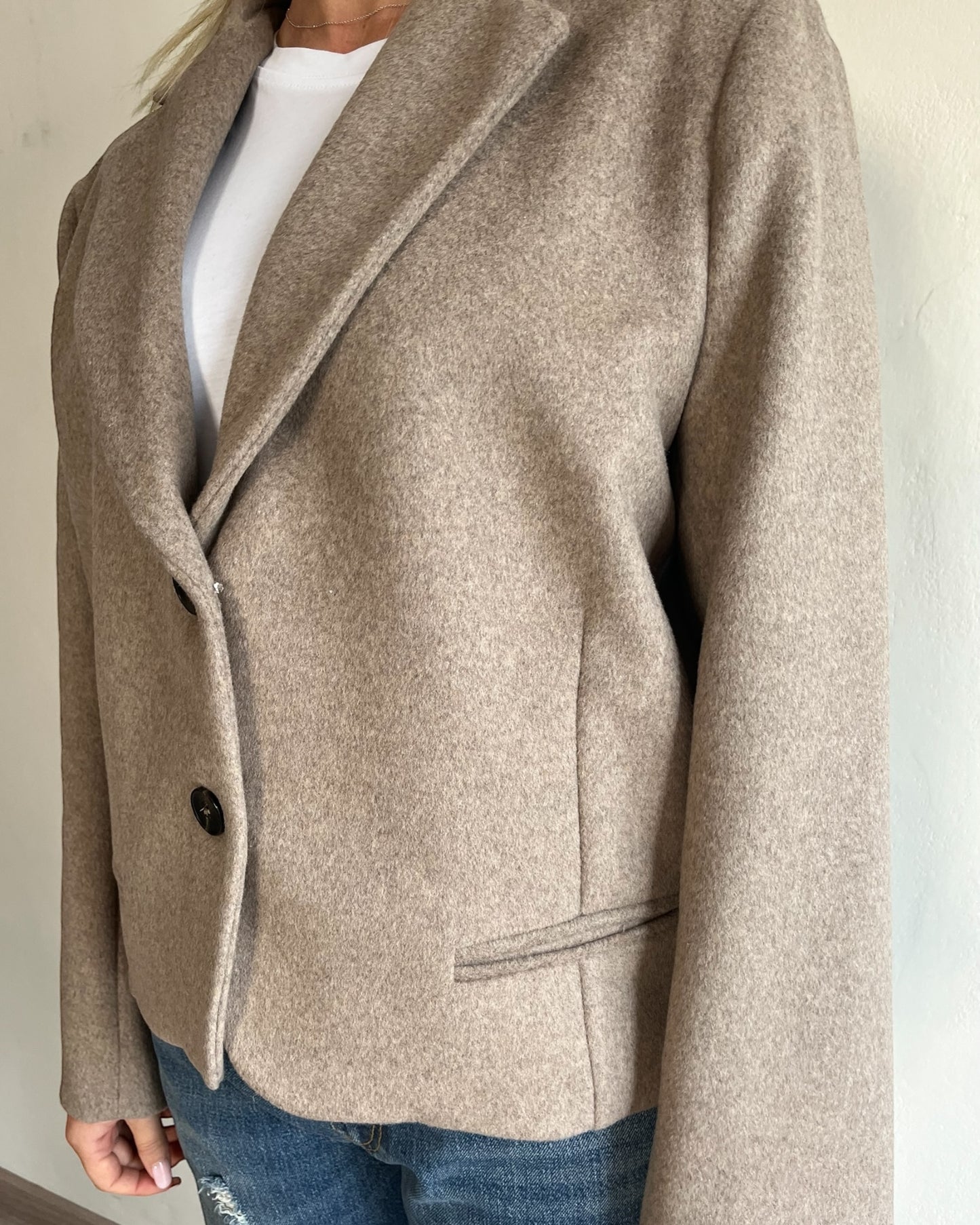 Giacca crop art. 26B1362 TENSIONE IN