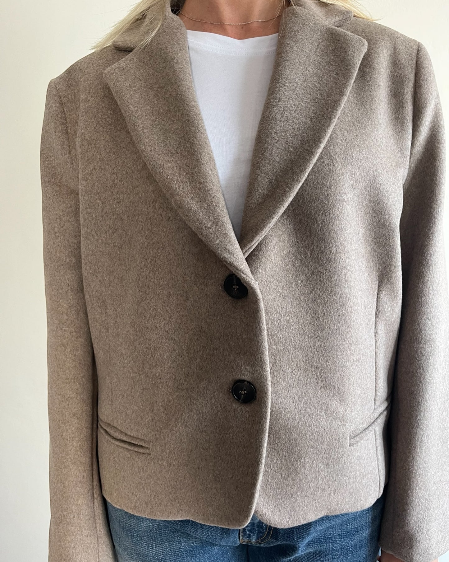 Giacca crop art. 26B1362 TENSIONE IN