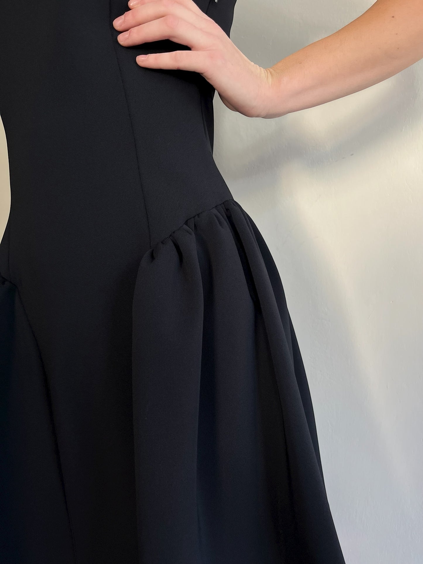 Abito corto con gonna a palloncino art. AFUSKND IMPERIAL