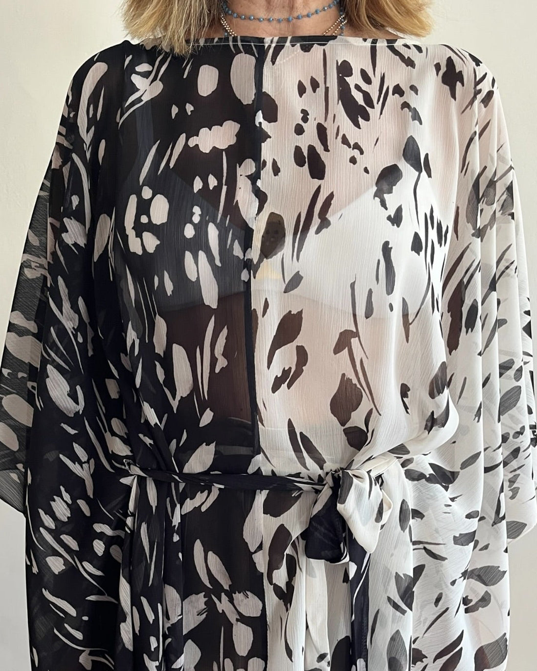 Blusa in fantasia nera art. LB24P1510 LAURA BIAGIOTTI