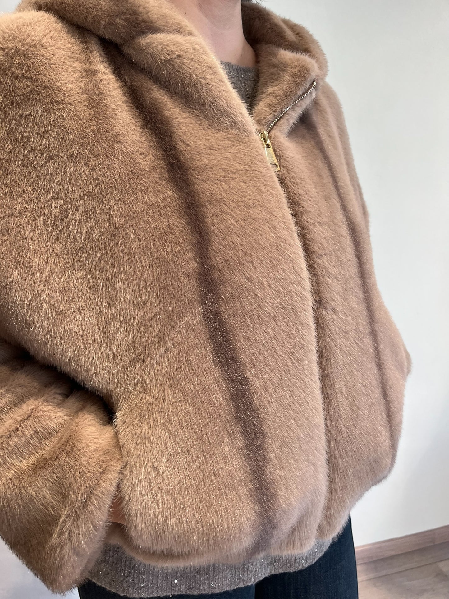 Ecopelliccia bomber con cappuccio art. JLYV0589 CHEAP&CHIC