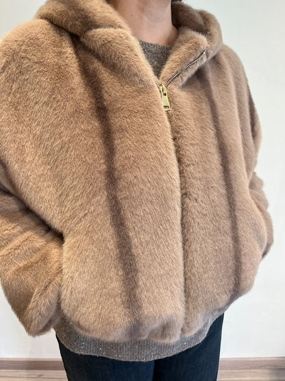 Ecopelliccia bomber con cappuccio art. JLYV0589 CHEAP&CHIC