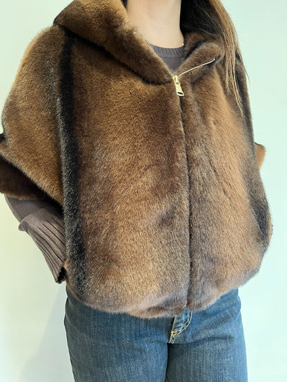 Ecopelliccia con cappuccio e manica corta art. 0590 CHEAP&CHIC