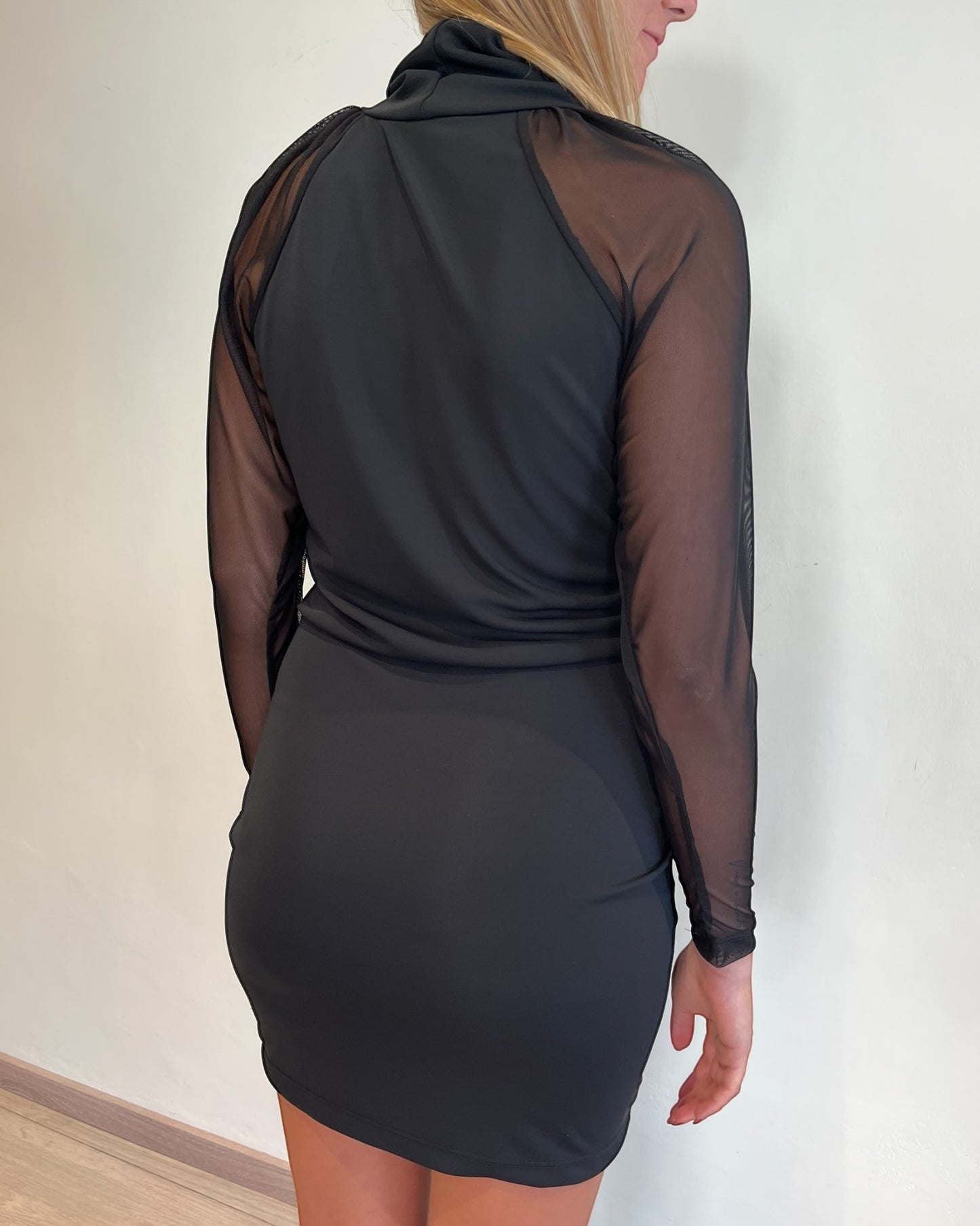 Abito maniche tulle art. TF2126 VICOLO