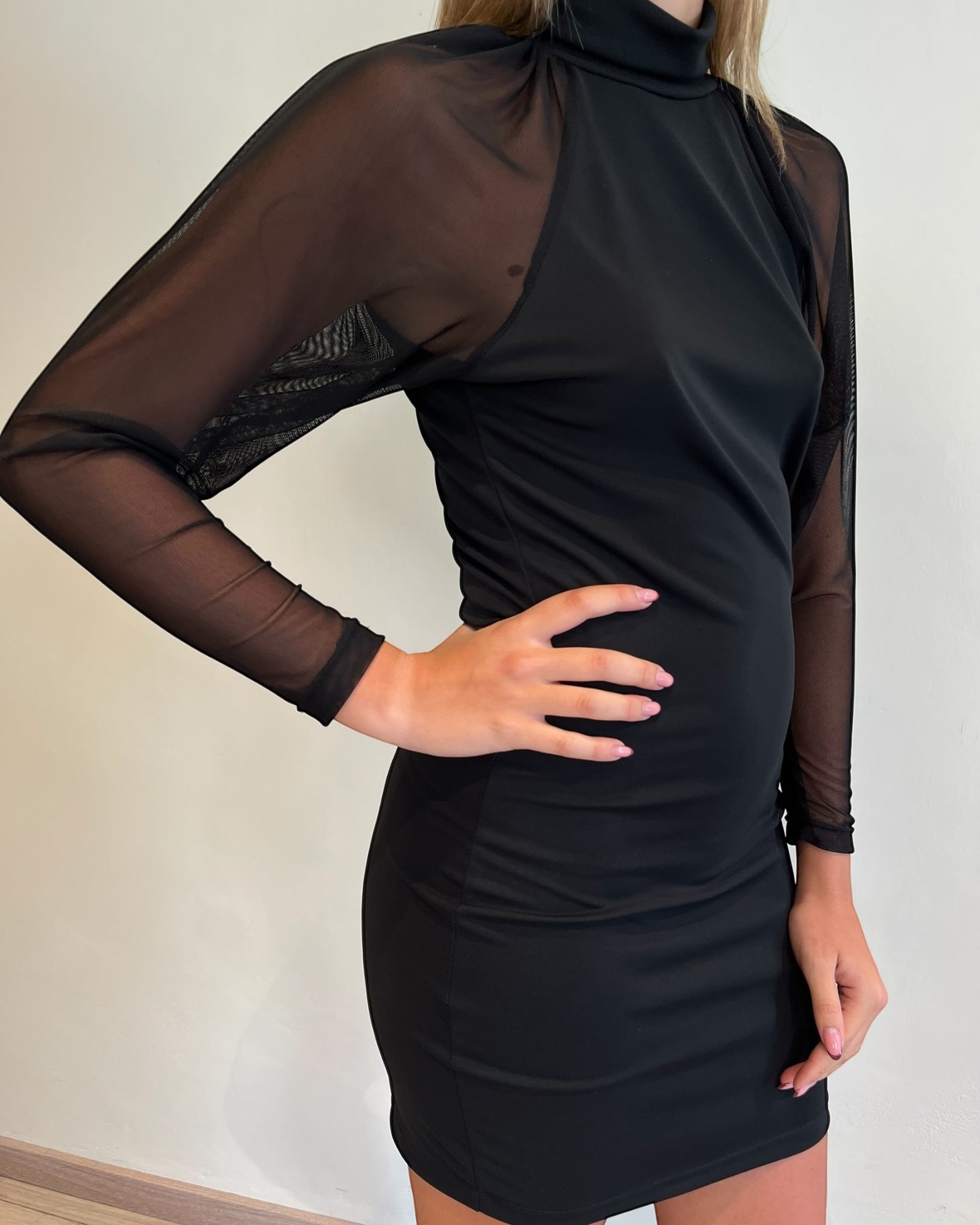 Abito maniche tulle art. TF2126 VICOLO