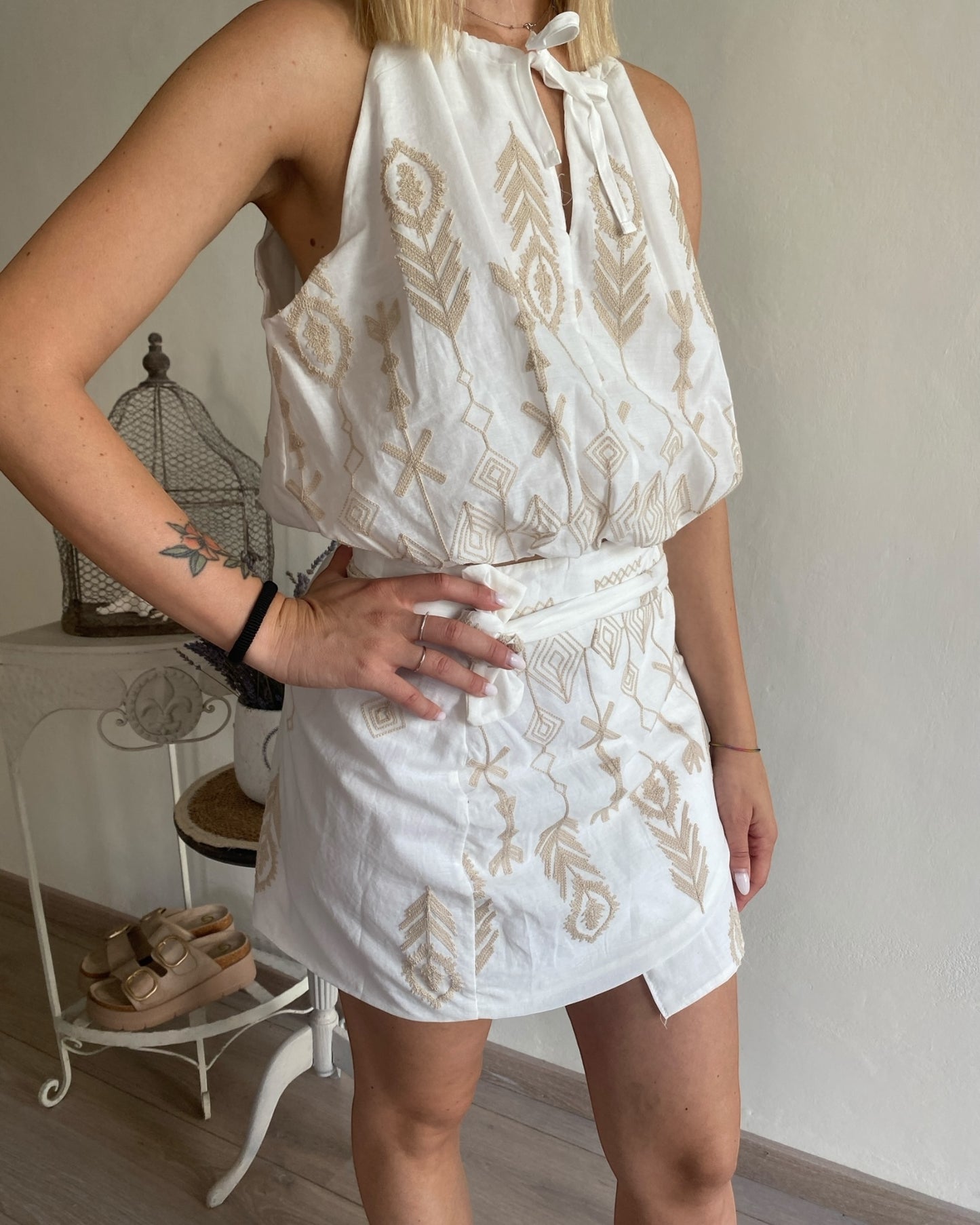 Completo top+ gonna ricamati DIXIE