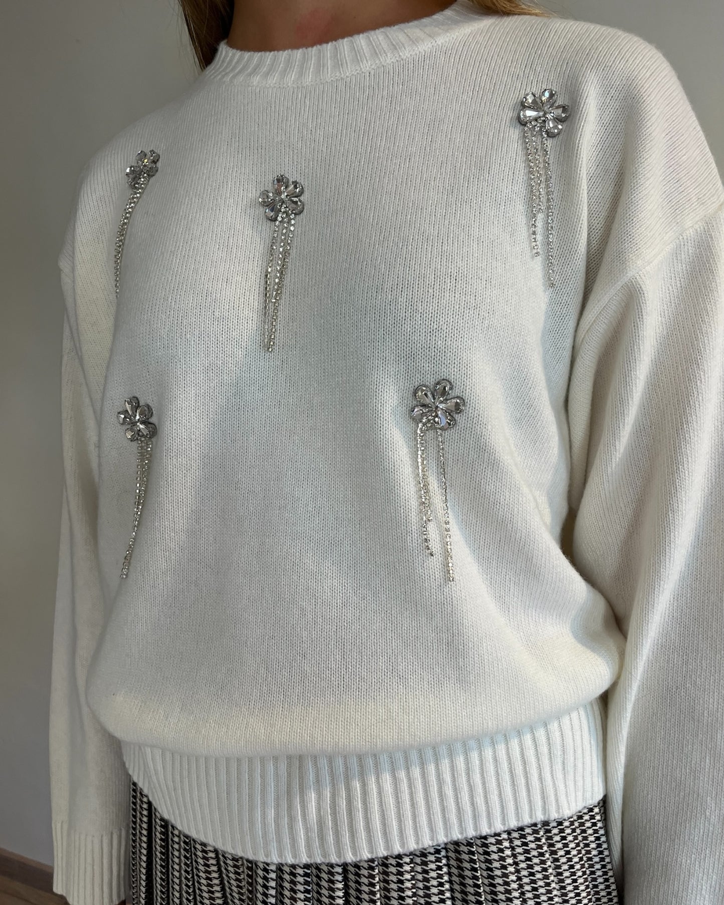 Maglia con cabochon fiori art. 77380F VICOLO