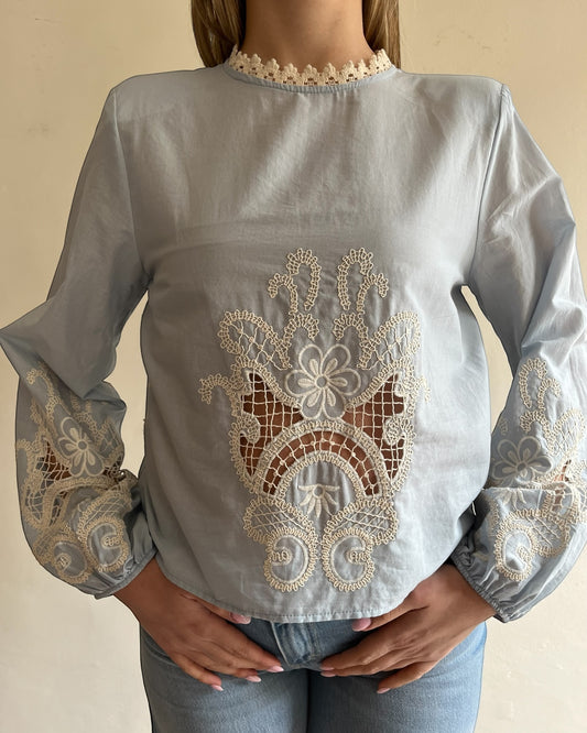 Blusa con ricami e spalline art. S26C352 MOTEL