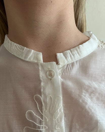 Camicia coreana con ricami art. 5190T187 CHEAP&CHIC