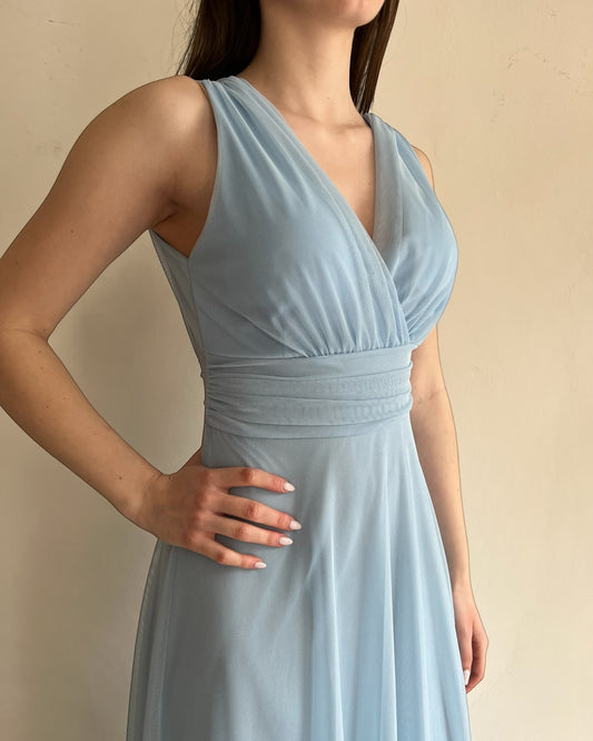 Abito lungo in tulle con scollo V CHEAP&CHIC