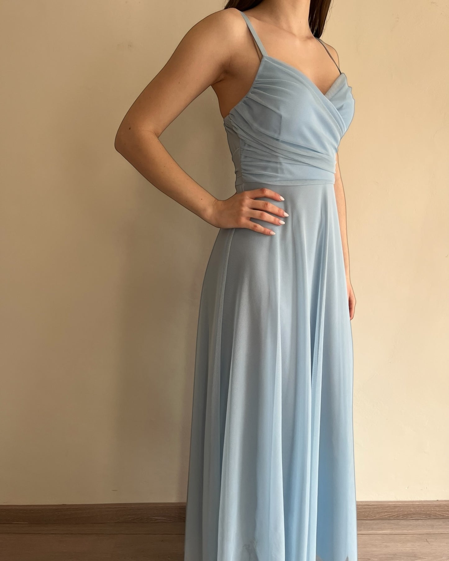 Abito lungo con tulle e bretelline regolabili CHEAP&CHIC