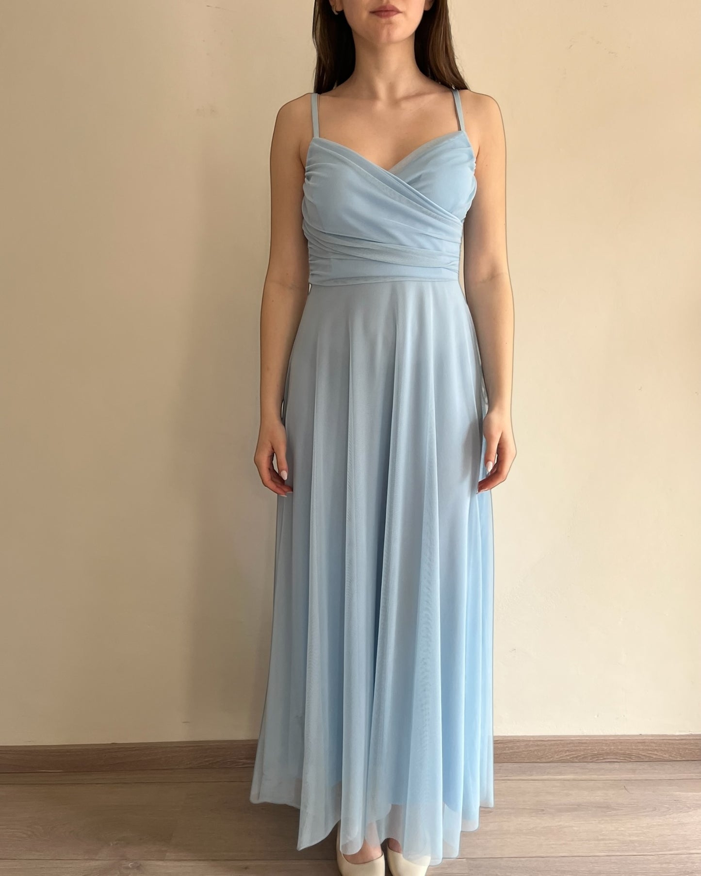 Abito lungo con tulle e bretelline regolabili CHEAP&CHIC