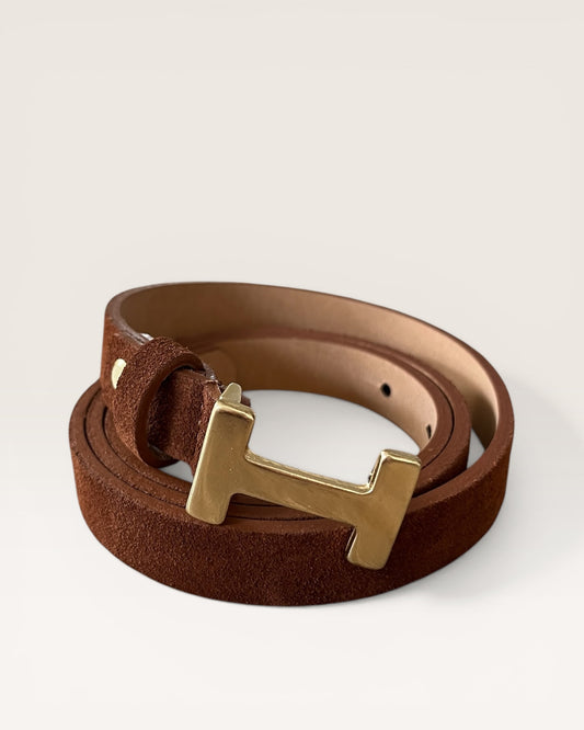Cintura scamosciata con fibbia H
