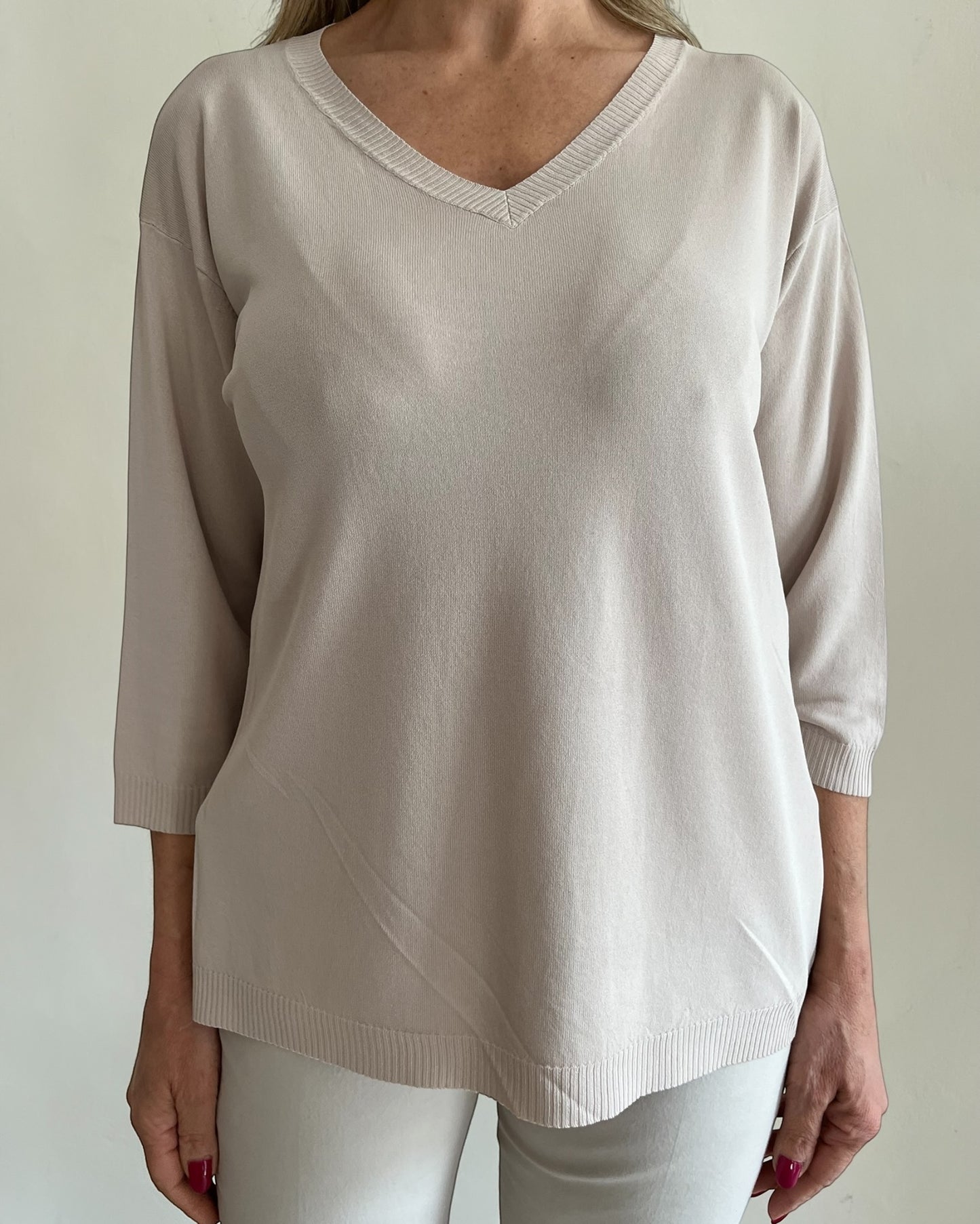 Maglia scollo a V in viscosa art. S83XBF MA94012 SANDRO FERRONE