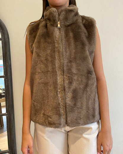 Gilet ecopelliccia con cerniera art. 0575 CHEAP&CHIC