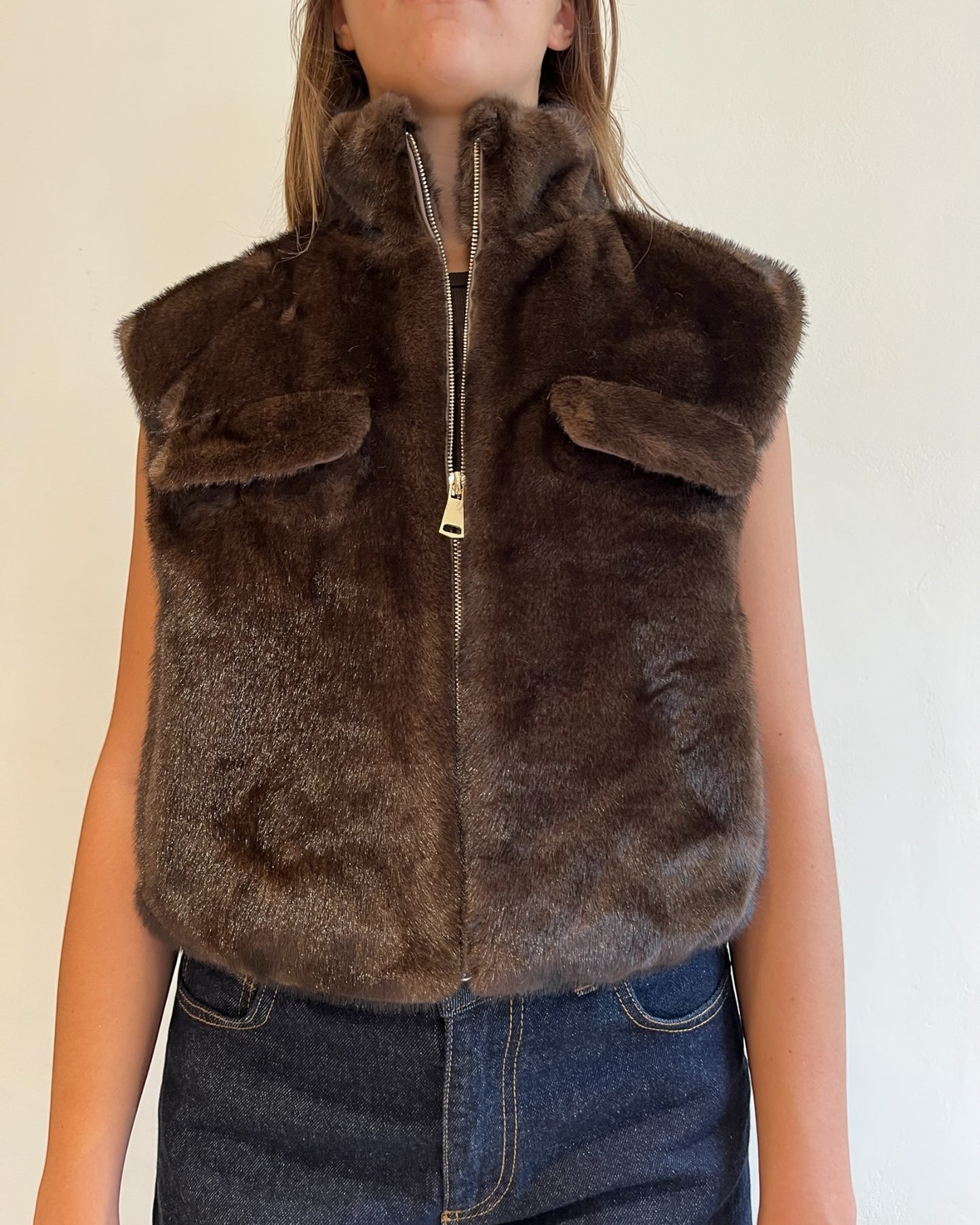 Gilet ecopelliccia con finte tasche art. 0561 CHEAP&CHIC